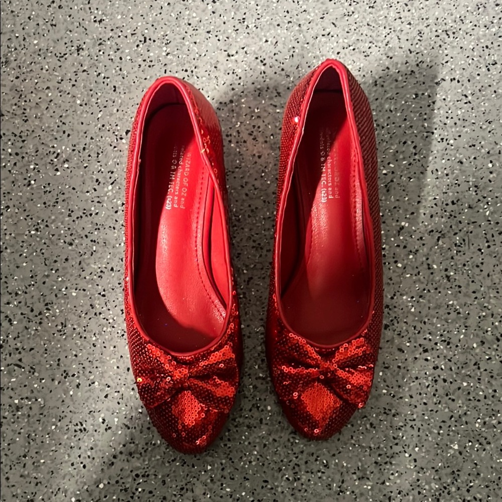 Like new condition! Only worn once